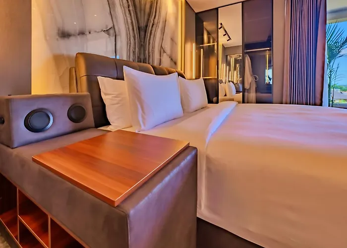 The One Umalas 5* Canggu (Bali)